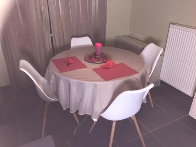 Julie'S Place Westerlo Bagian luar foto
